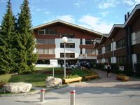 Les Roches International School of Hotel Management  1
